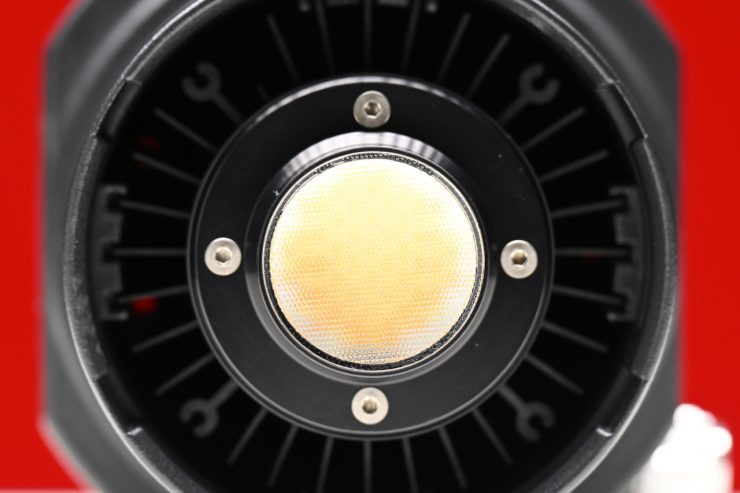 Tản nhiệt đồng trên Maxima Spectra