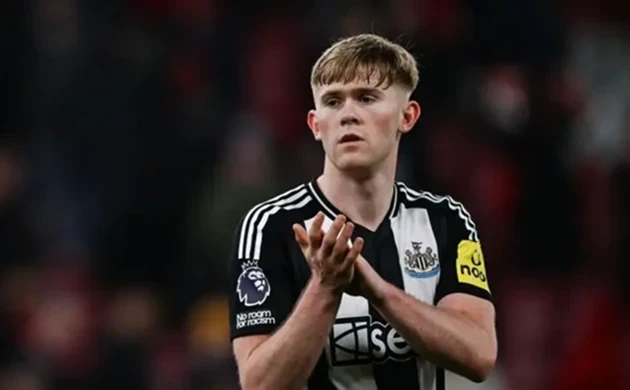 Lewis Hall bày tỏ nguyện vọng gia nhập Man Utd để được thi đấu tại Champions League