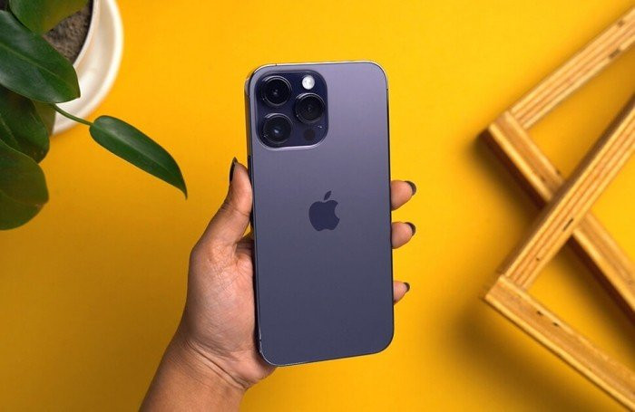 iPhone 14 Pro Max với thiết kế Dynamic Island