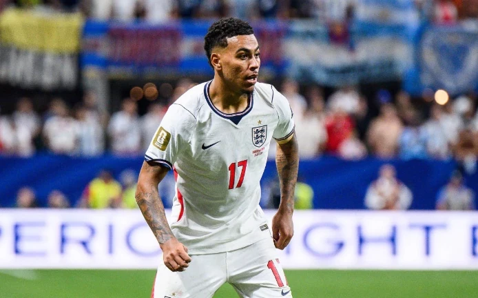 Morgan Rogers trong màu áo Aston Villa