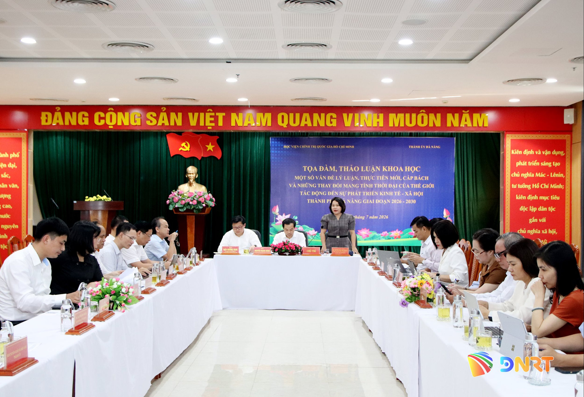Quang cảnh buổi tọa đàm. Ảnh: TRỌNG HUY