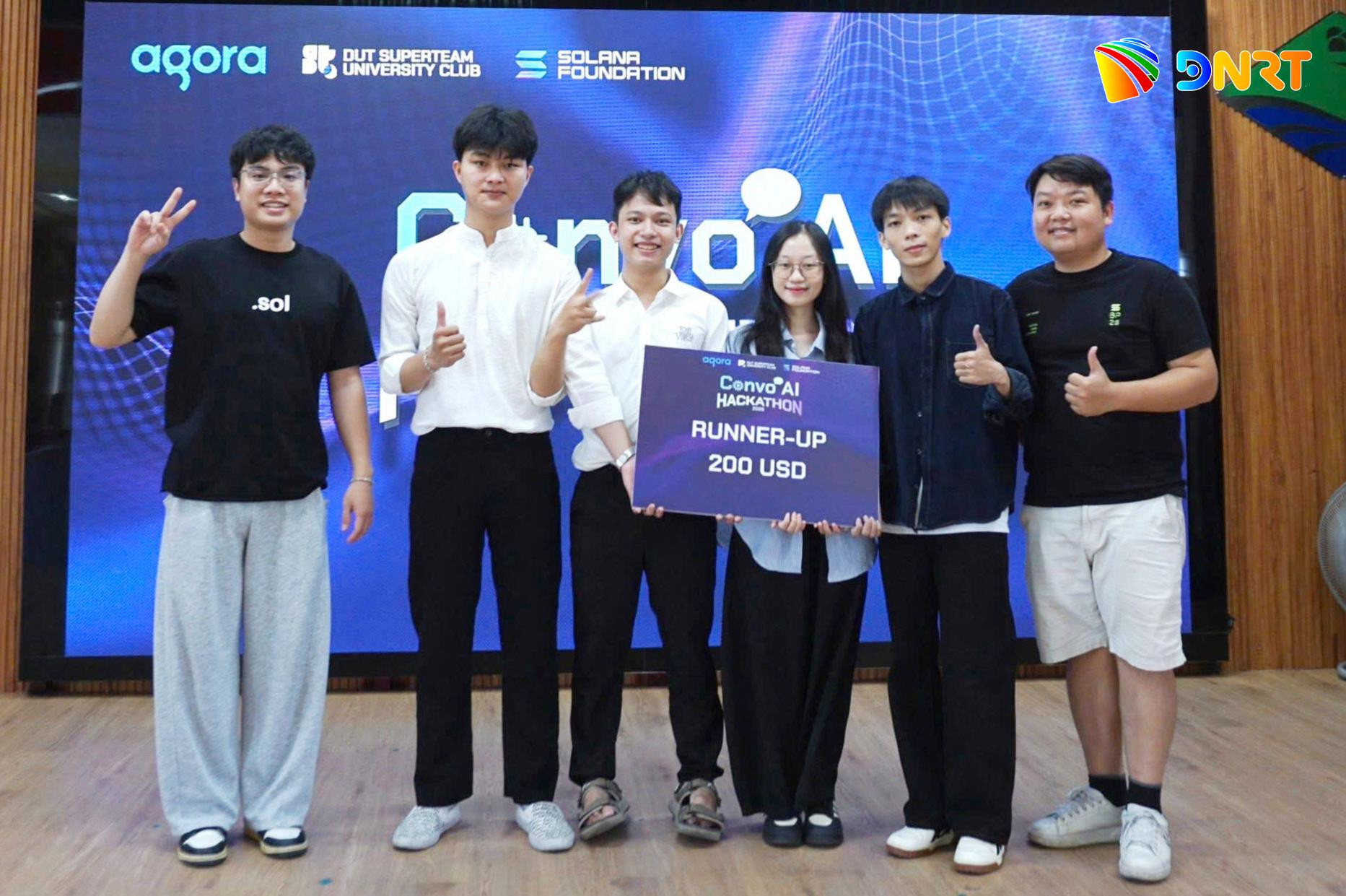 du-an-signsound-danh-vi-tri-a-quan-convo-ai-hackathon-danang-university-2026.jpg