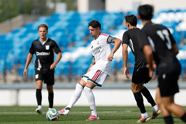 Fede Valverde nổi bật nơi tuyến giữa Real Madrid.