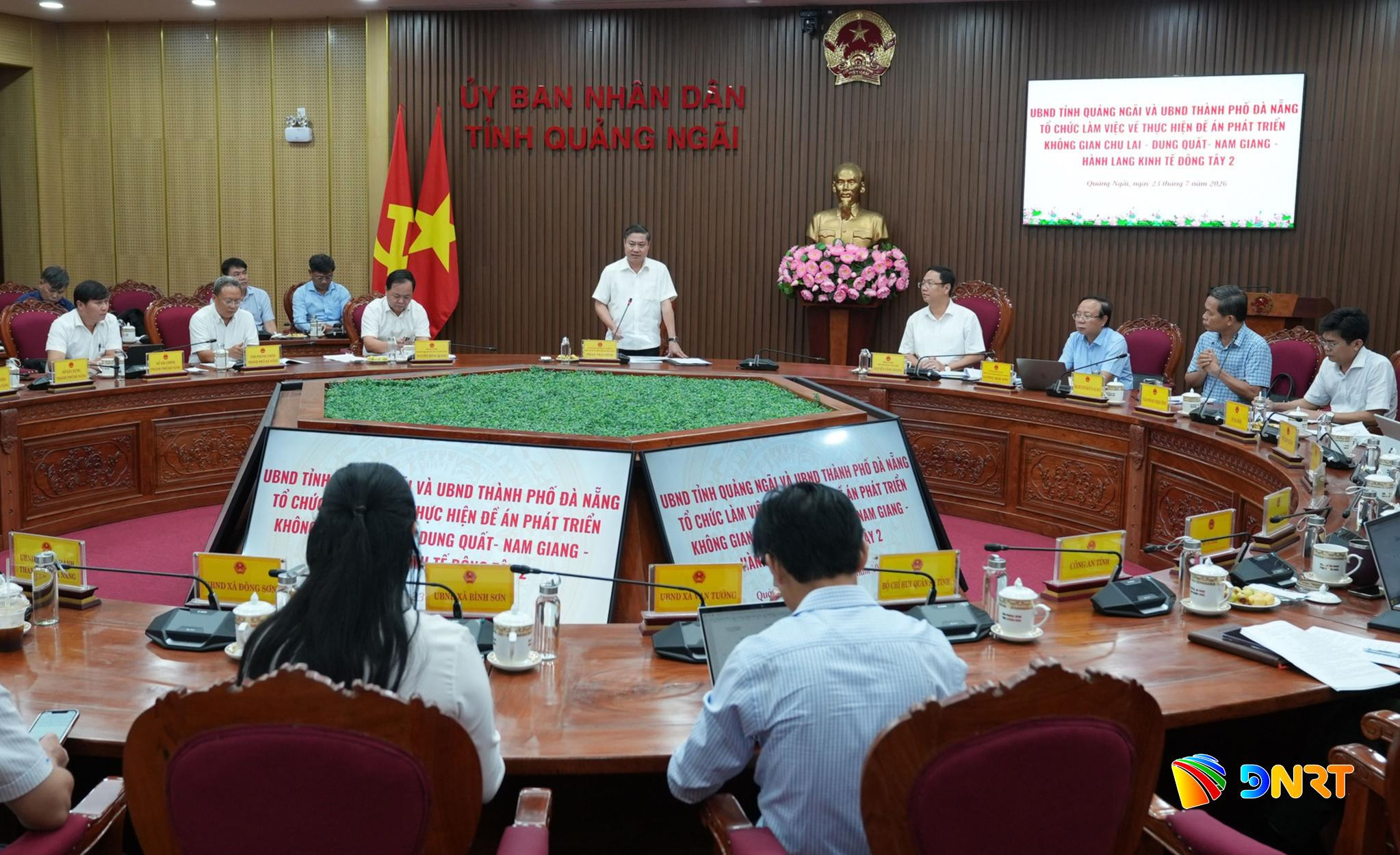 Toàn cảnh buổi làm việc