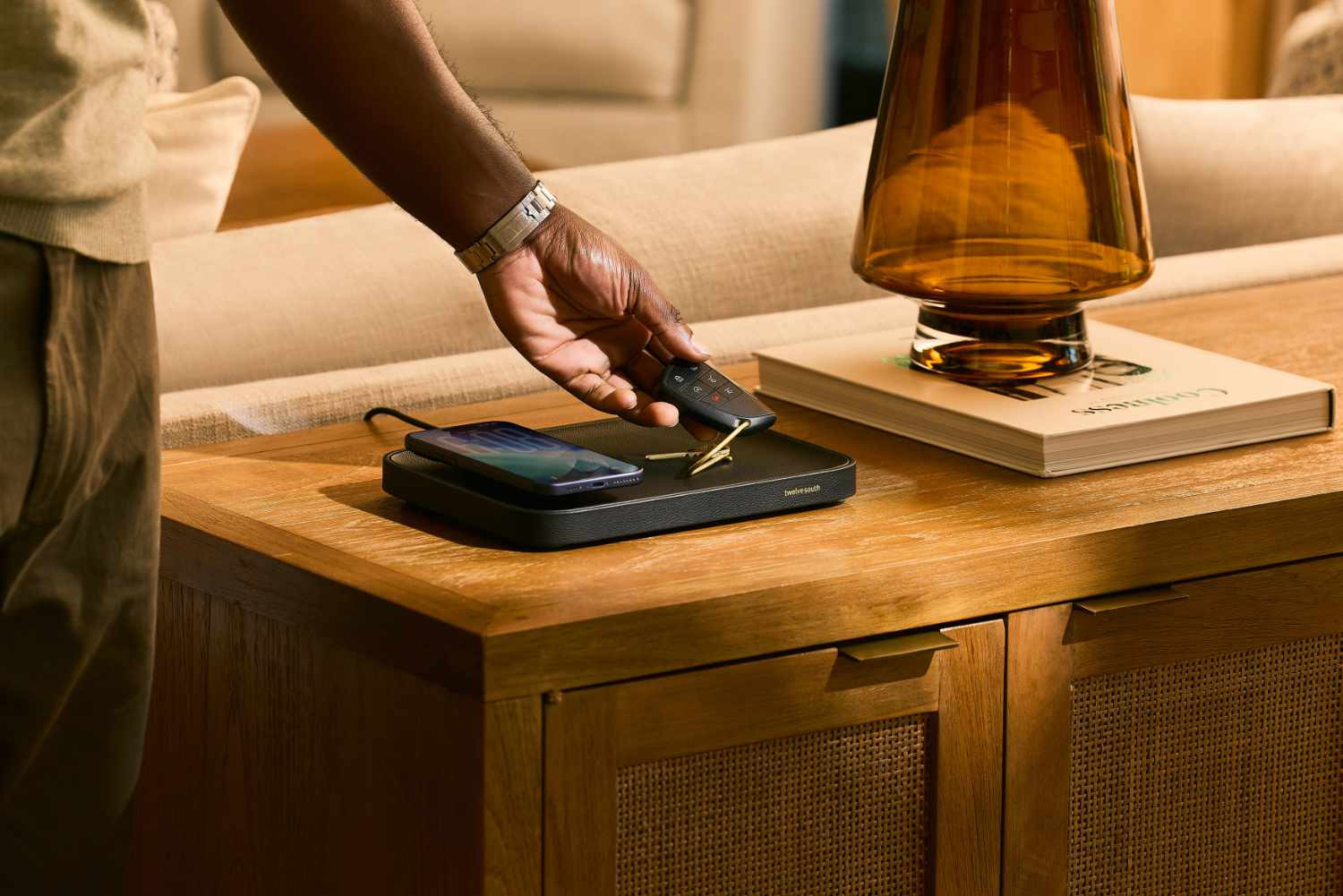Twelve South Valet có nhiều tùy chọn màu sắc khác nhau