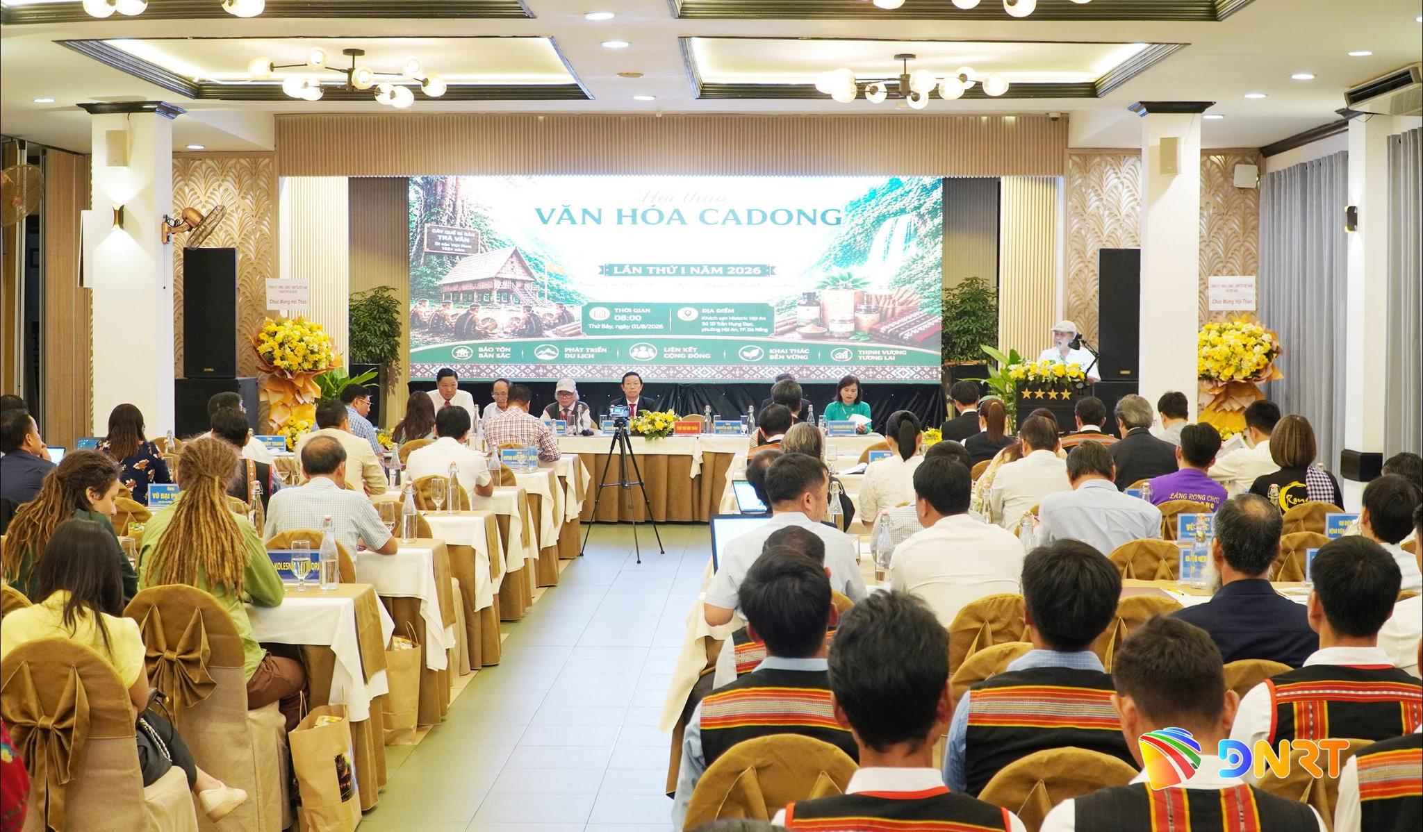 anh quang canh hoi thao