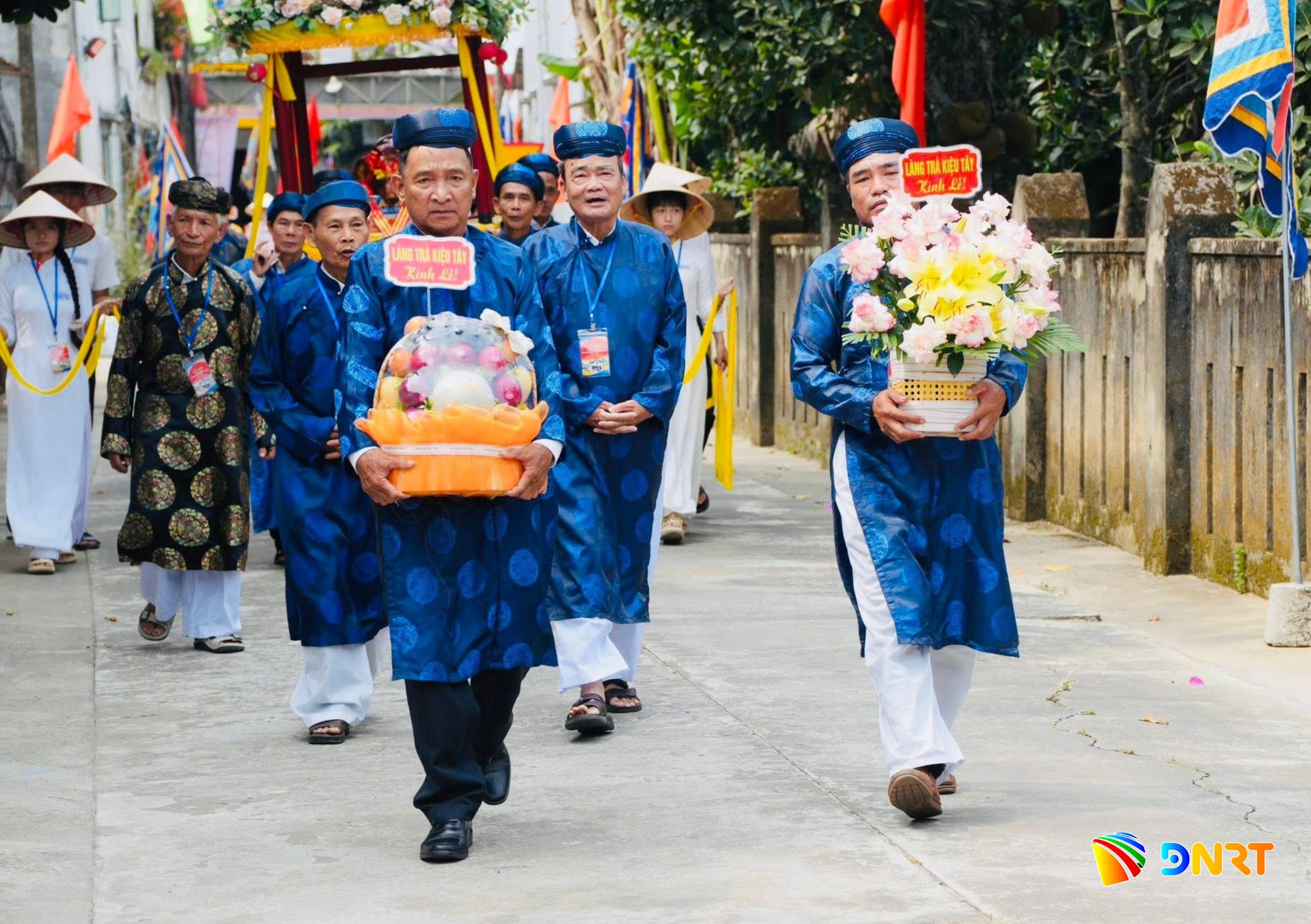 Người dân Trà Kiệu tự hào tham dự lễ kỷ niệm 555 năm tiền nhân mở cõi Ngũ xã Trà Kiệu, tháng 4/2026. Ảnh: T.Y