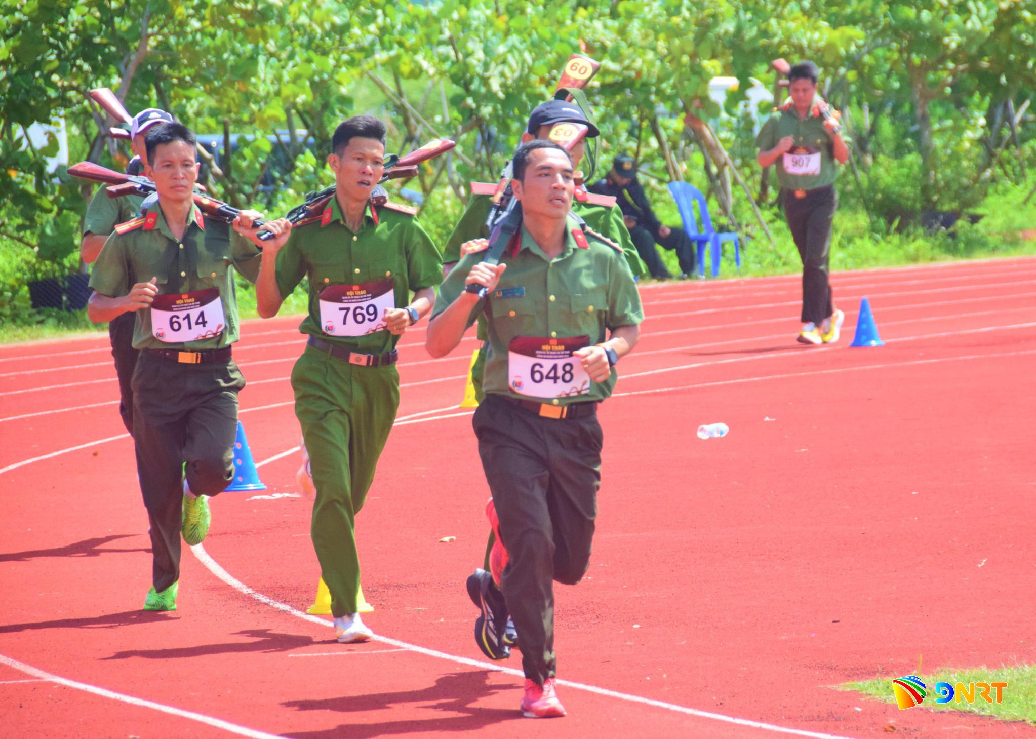 2-8-bai-tt11(1).jpg