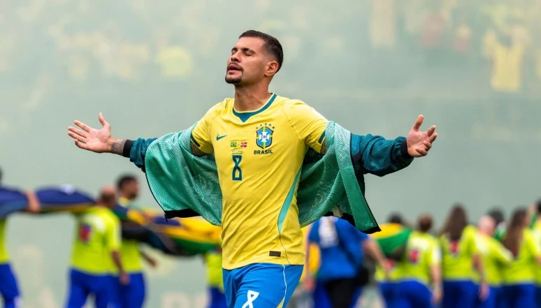 Bruno Guimaraes hứa hẹn giúp nâng cấp hàng tiền vệ Arsenal.