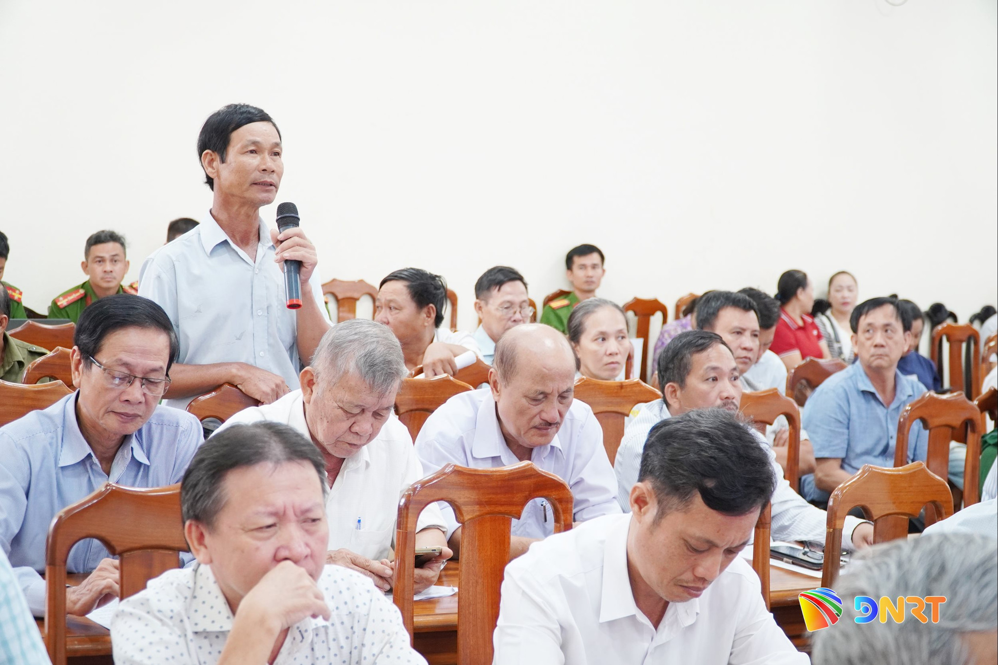 anh co0ng an 2