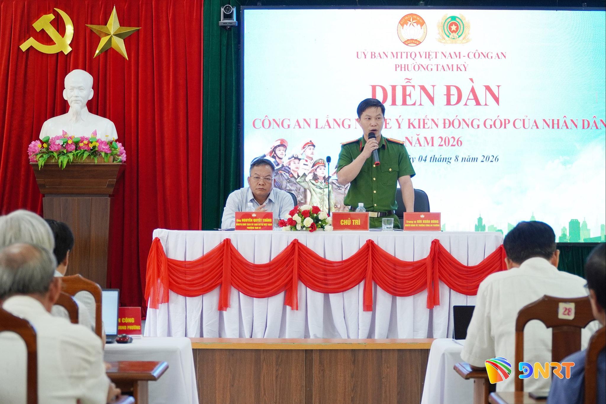 anh cong an tam ky 2