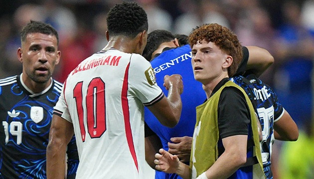 Barco và Bellingham có những va chạm ở World Cup 2026. Ảnh: Getty.
