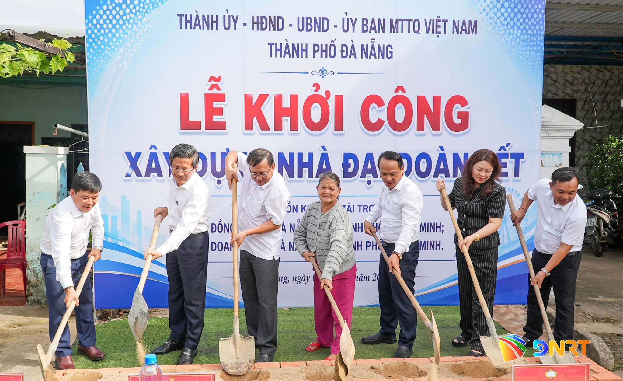 XOA NHA TAM 1