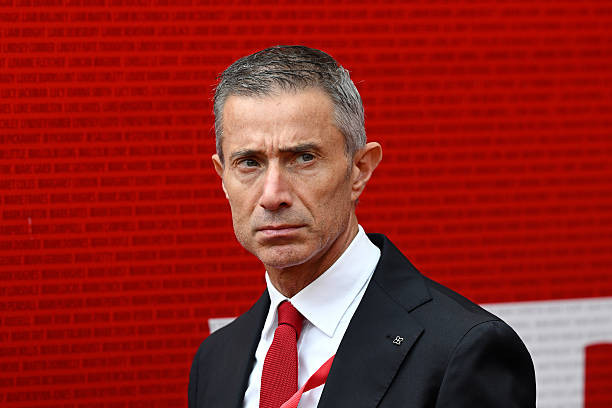 Giám đốc Thể thao Andrea Berta đối mặt nhiều hoài nghi tại Arsenal