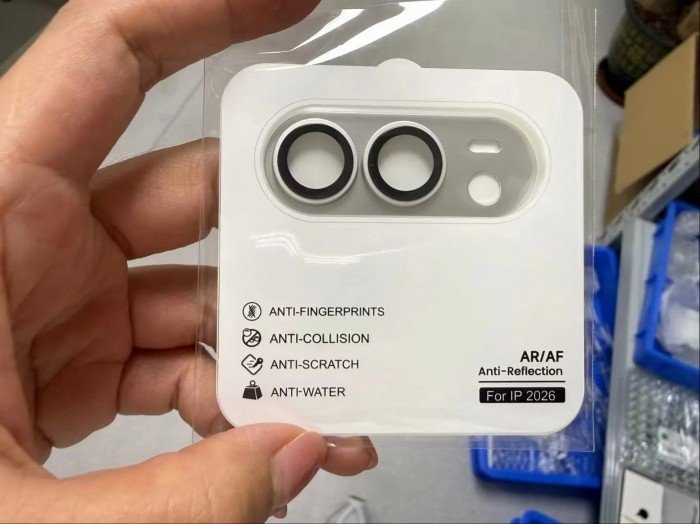 Hai tùy chọn màu sắc chính thức rò rỉ của iPhone Ultra gập
