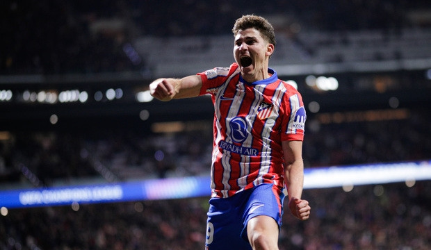 Julian Alvarez lọt tầm ngắm Arsenal.