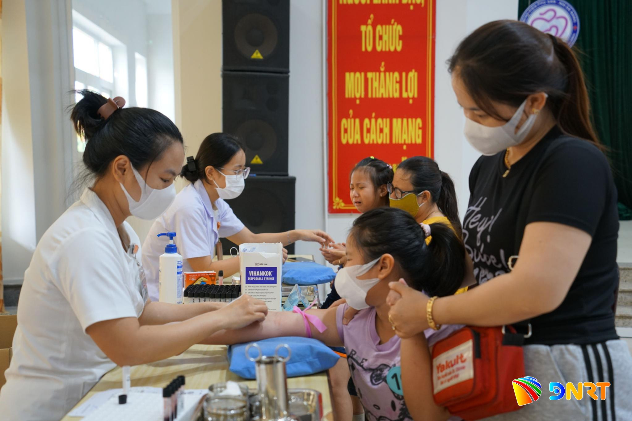 Khám dậy thì sớm