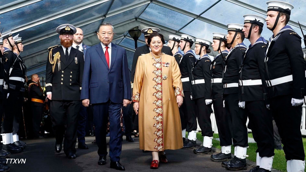 b26a7006ba696-_le-don-chinh-thuc-tong-bi-thu-chu-tich-nuoc-to-lam-tham-cap-nha-nuoc-toi-new-zealand-793-6037-7640-9774-7738.jpg