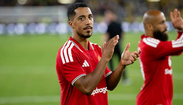 Tielemans giúp Michael Carrick có thêm tính toán về mặt nhân sự tại Manchester United