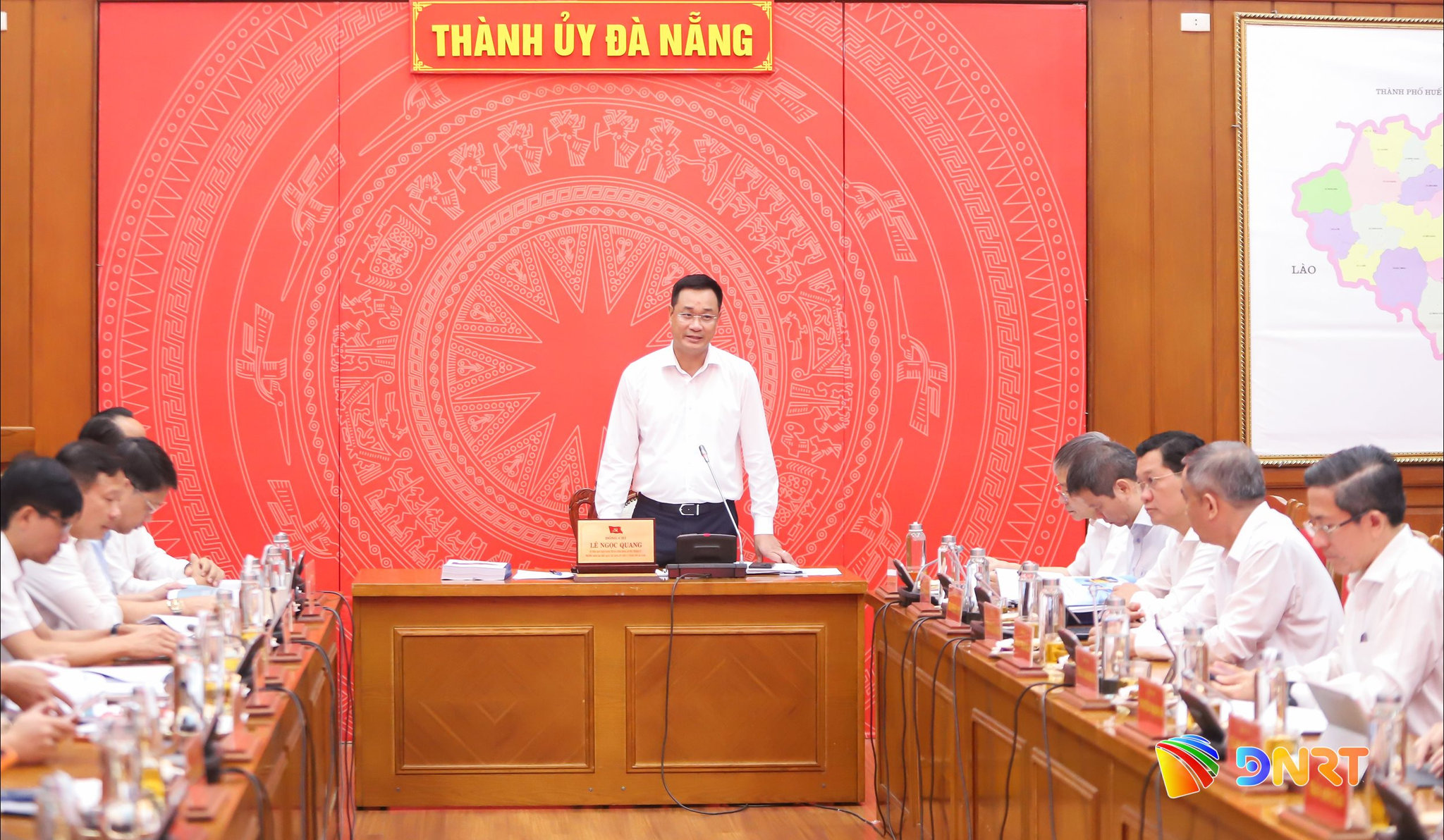 18 BI THU PBCùng dự có Phó Bí thư Thành ủy, Chủ tịch HĐND thành phố Nguyễn Đức Dũng, Phó Bí thư Thành ủy, Chủ tịch UBND thành phố Nguyễn Mạnh Hùng, Phó Bí thư Thành ủy, Chủ tịch Ủy ban MTTQ Việt Nam thành phố Nguyễn Đình Vĩnh, Phó Bí thư Thành ủy Ngô Xuân Thắng, cùng các Ủy viên Ban Thường vụ, Ban Chấp hành Đảng bộ thành phố.