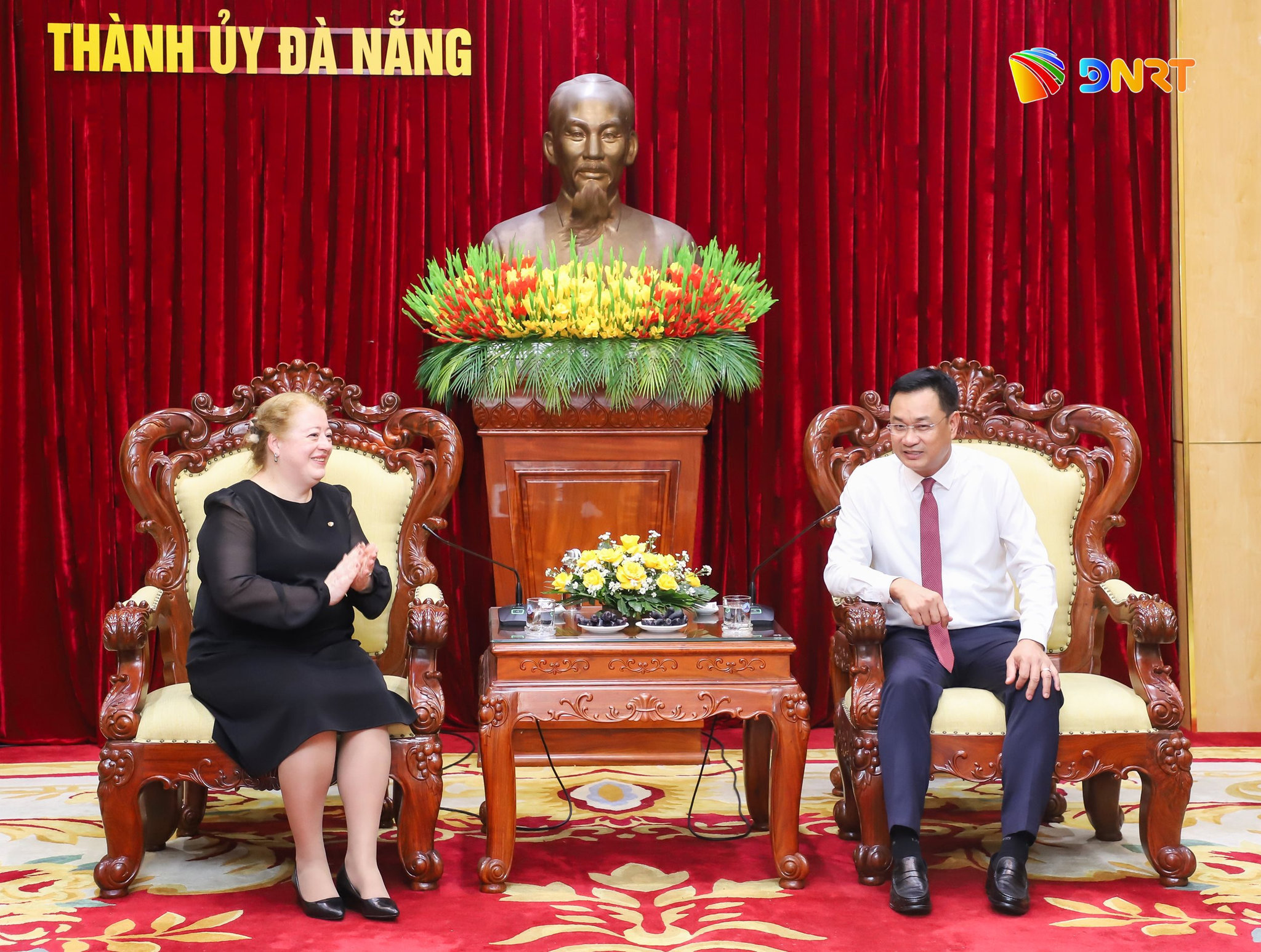 18-bi-thu-tiep-2-.jpg
