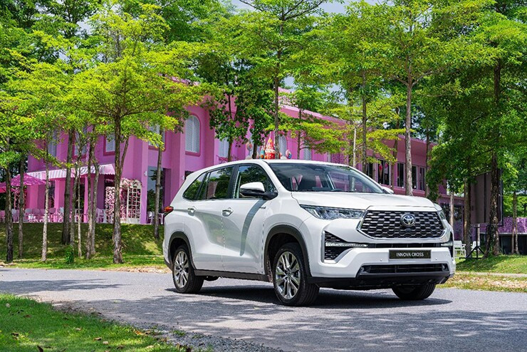 Trang bị an toàn trên Toyota Innova Cross