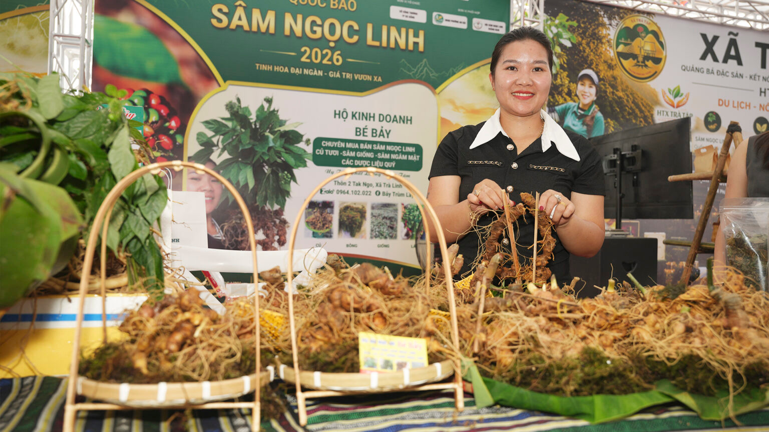 chuong-trinh-quang-ba-san-pham-sam-ngoc-linh-va-duoc-lieu-01-1536x864.jpg