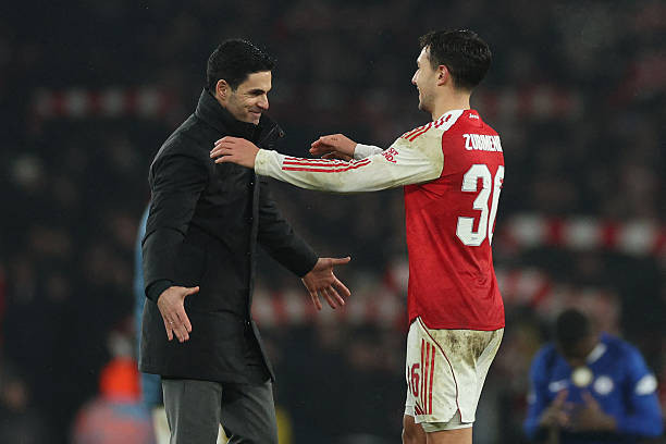 HLV Mikel Arteta lên tiếng bảo vệ tiền vệ Martin Zubimendi trước dư luận