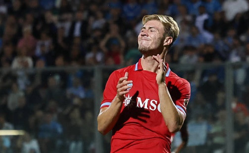 Hoijlund đóng vai trò đầu tàu nơi hàng công Napoli. Ảnh: Getty.