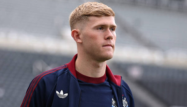 Lewis Hall muốn tiếp tục gắn bó với Newcastle. Ảnh: Getty Images