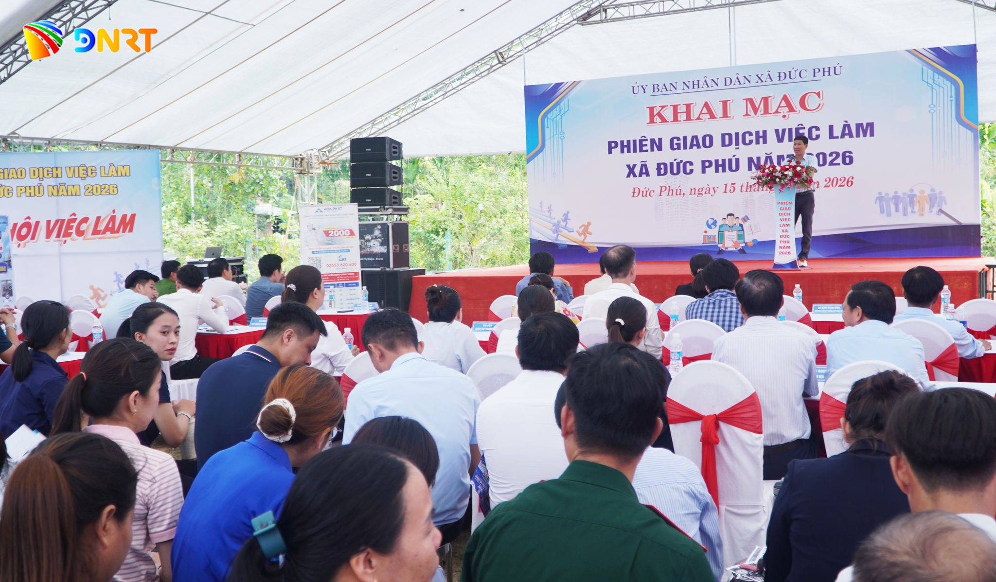 trung-tam-dich-vu-viec-lam-thanh-pho-da-nang-phoi-hop-voi-nhieu-dia-phuong-to-chuc-cac-phien-giao-dich-viec-lam-ket-noi-giua-doanh-nghiep-va-nguoi-lao-dong.jpg
