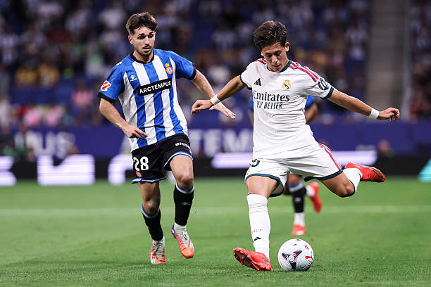 Arda Guler đóng vai trò nhạc trưởng trong lối chơi của Real Madrid