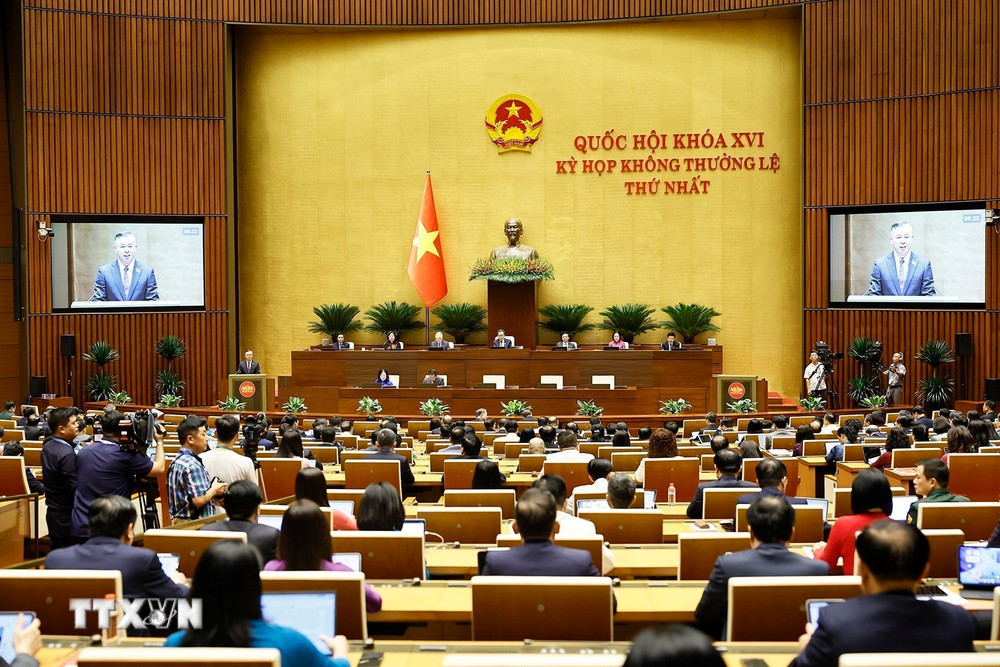 ed43k2kouiwwzldibvbsktgrfgwtclngf9nlkicloxnumhgndhvq2ll1f-_ttxvn-be-mac-ky-hop-khong-thuong-le-thu-nhat-quoc-hoi-khoa-xvi-6.jpg