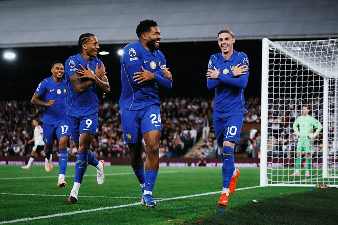 Cole Palmer tỏa sáng trong màu áo Chelsea dưới sự dẫn dắt của Xabi Alonso