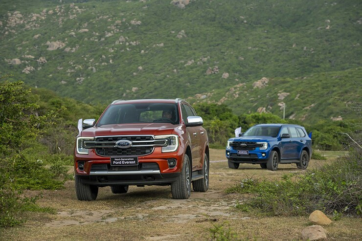 Giá xe Ford Everest cập nhật tháng 8/2026 - 2