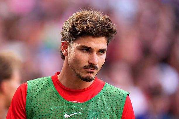 Tương lai của Julian Alvarez đối mặt với nhiều dấu hỏi tại Atletico Madrid