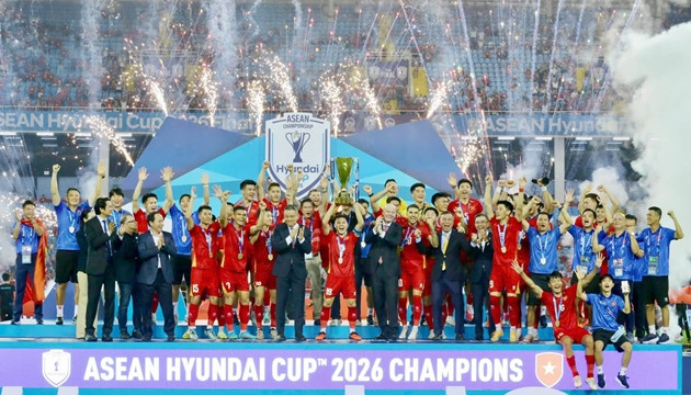 Đội tuyển Việt Nam nâng cao chức vô địch ASEAN Cup 2026. Ảnh: VFF