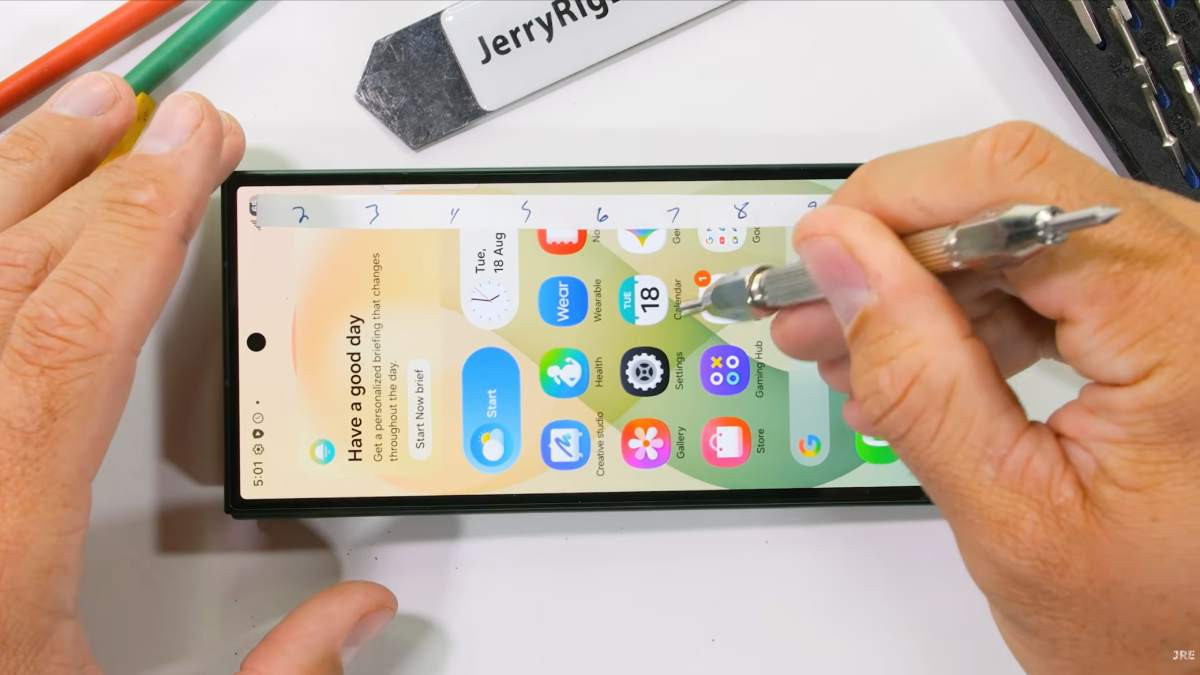 Thử nghiệm độ bền Galaxy Z Fold8 Ultra