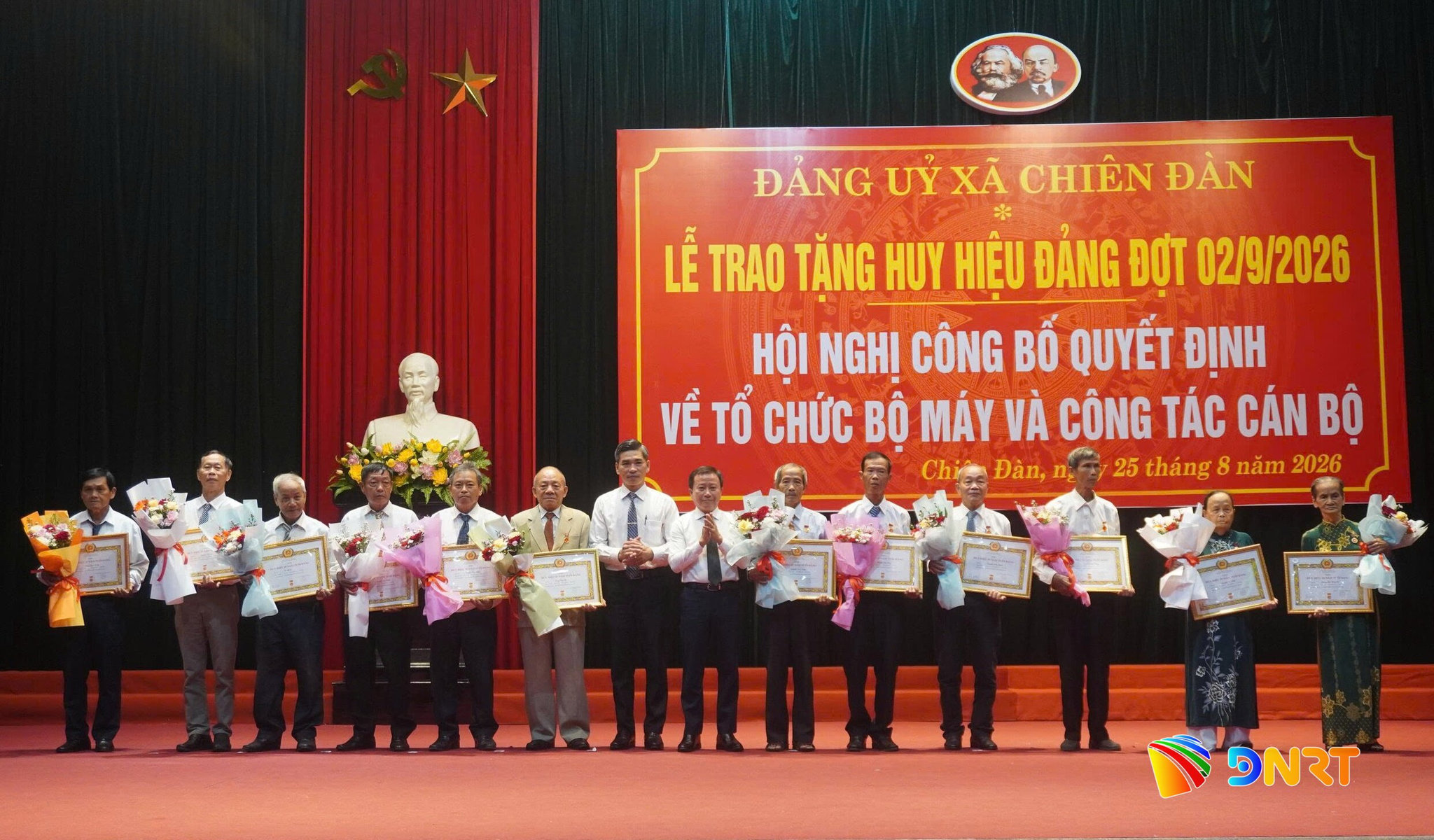 huy hieu 2