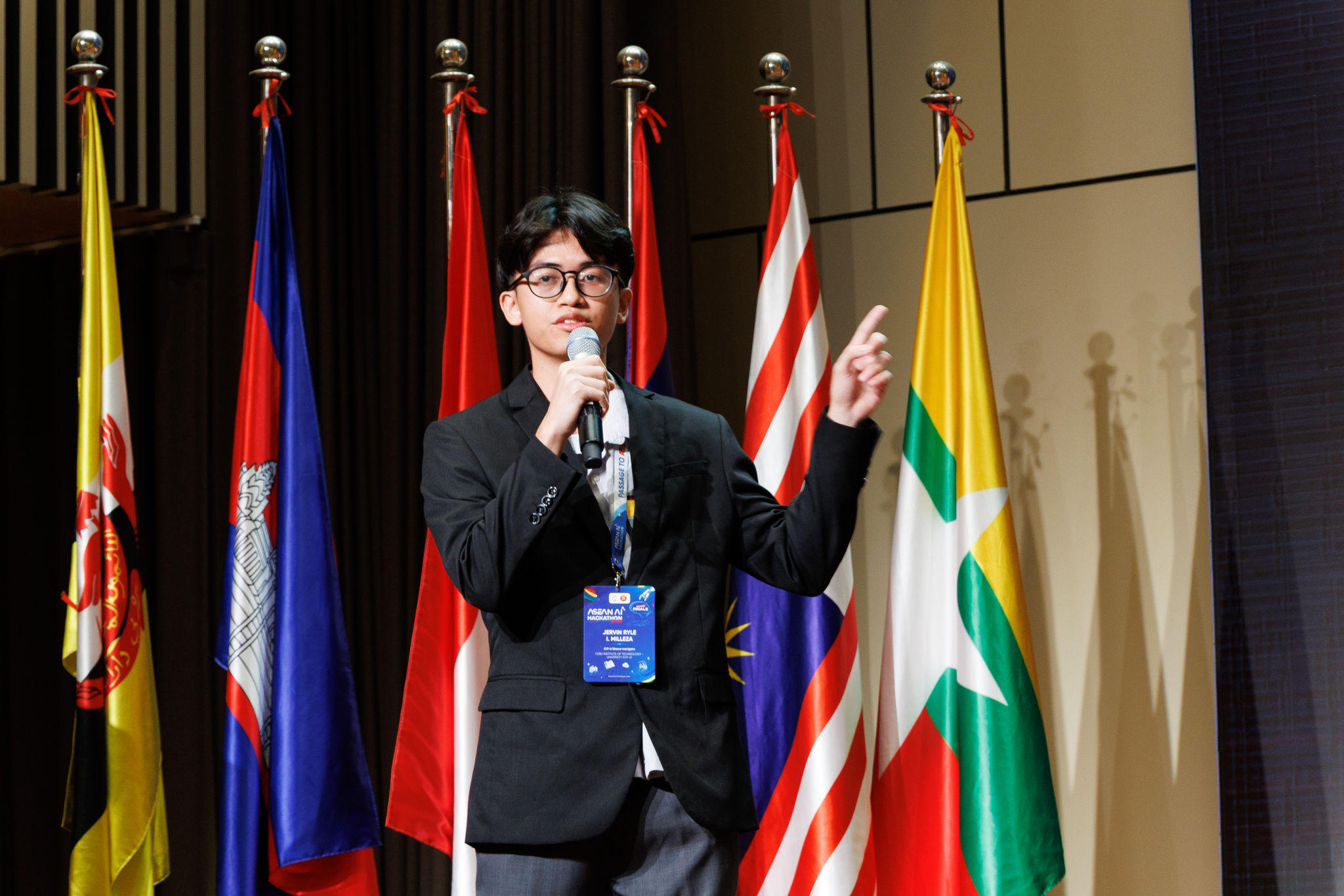 ai_doivodich_anh3-5de3fc5267adf05b92ecd17f7fa68c3a.jpg