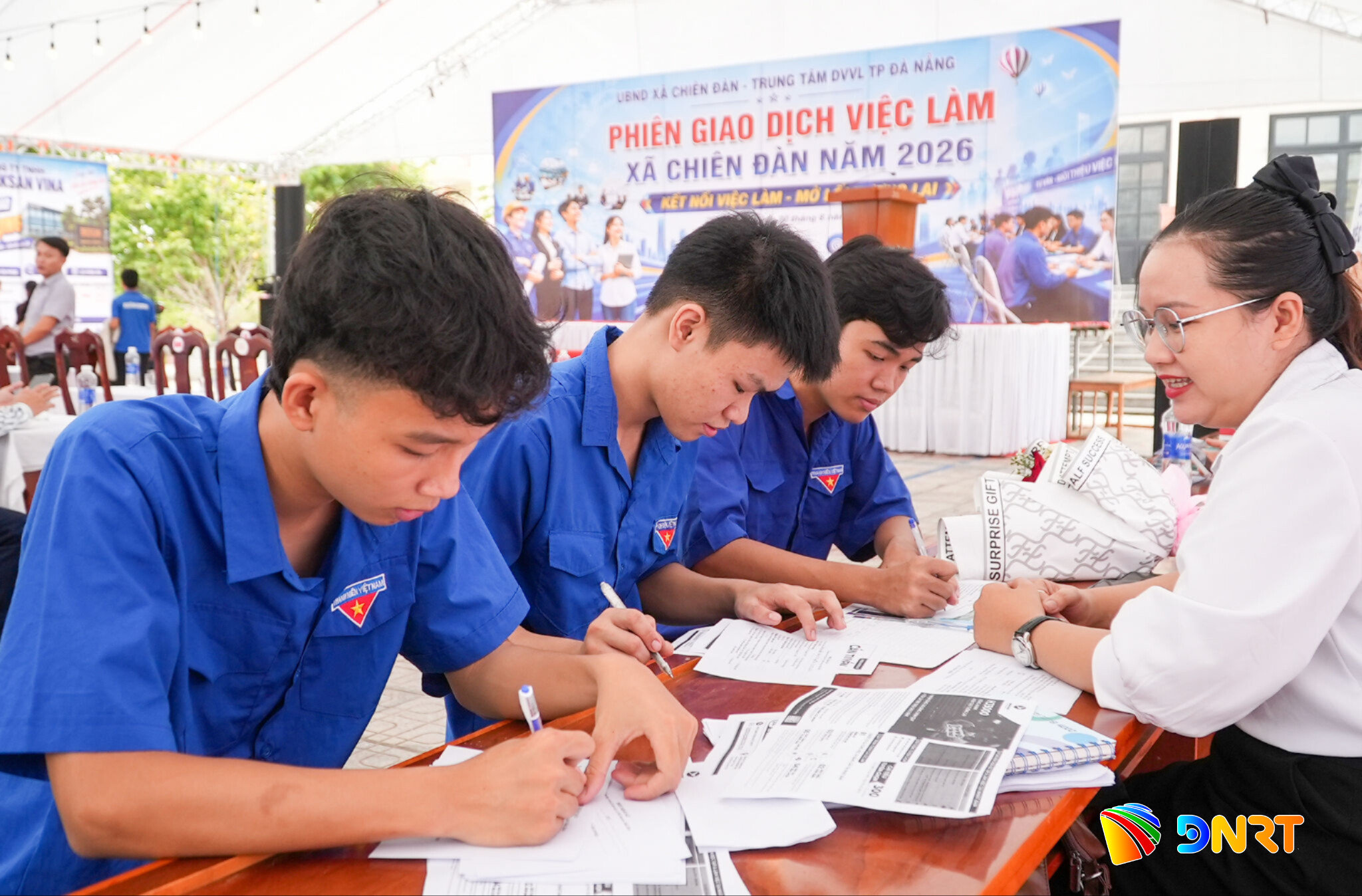 lao-dong-2.jpg