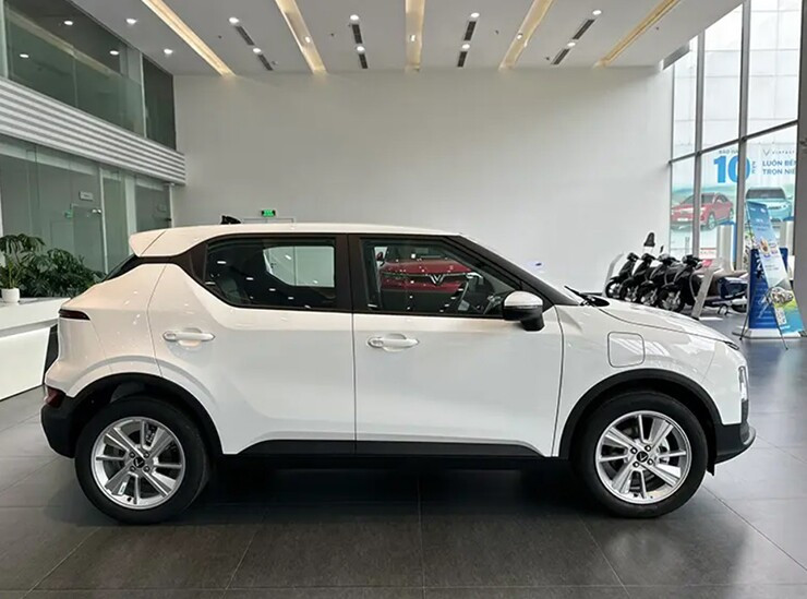 Thân xe VinFast VF 5 phối màu hai tông