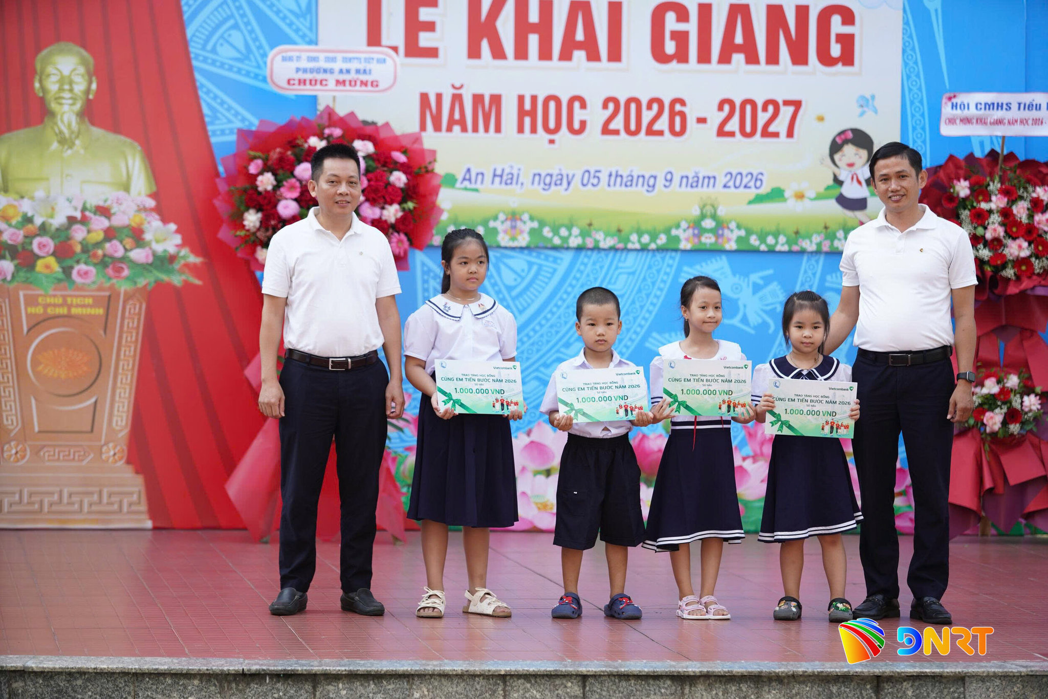 Cac don v tai tr tng hc bng cho hc sinh