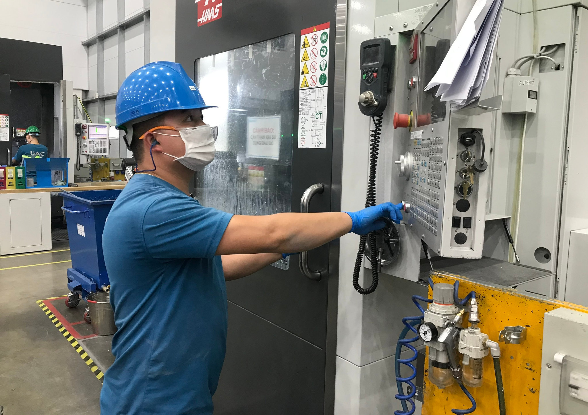 Universal Alloy Corporation Việt Nam