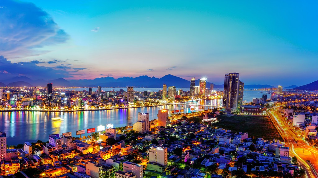 da-nang-noi-hoi-tu-cua-tiem-nang-du-lich-03.jpg