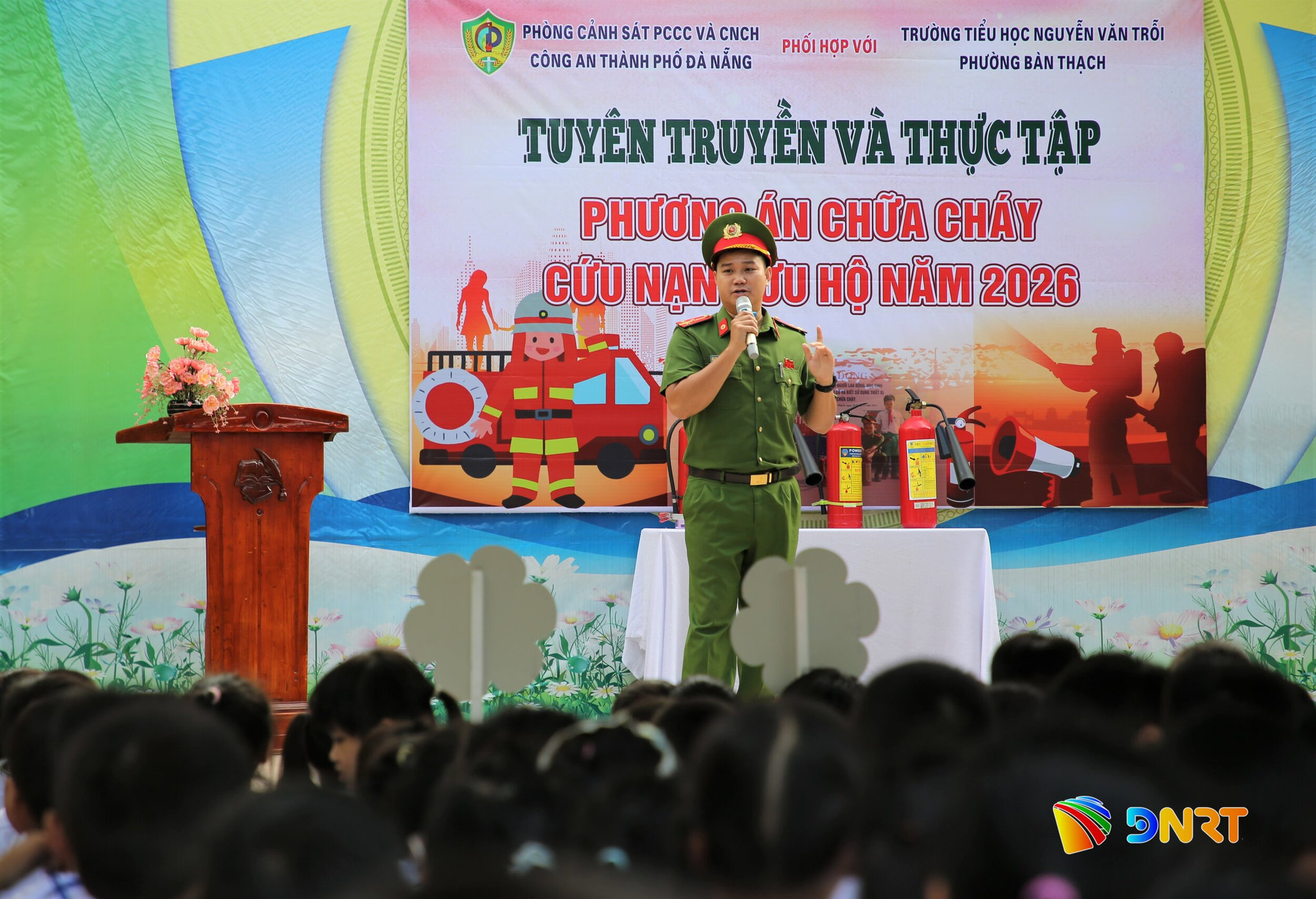 977a9163.jpg