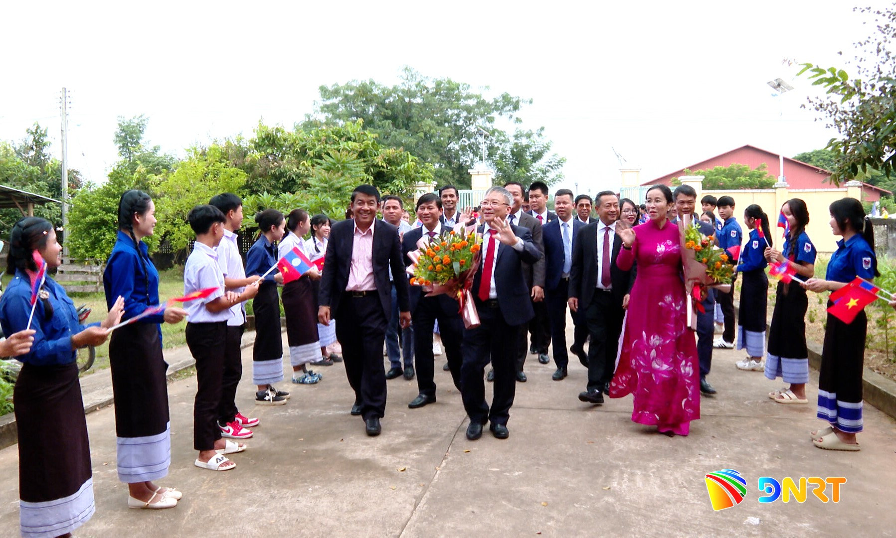 hoc-sinh-don-doan-dn(1).jpg