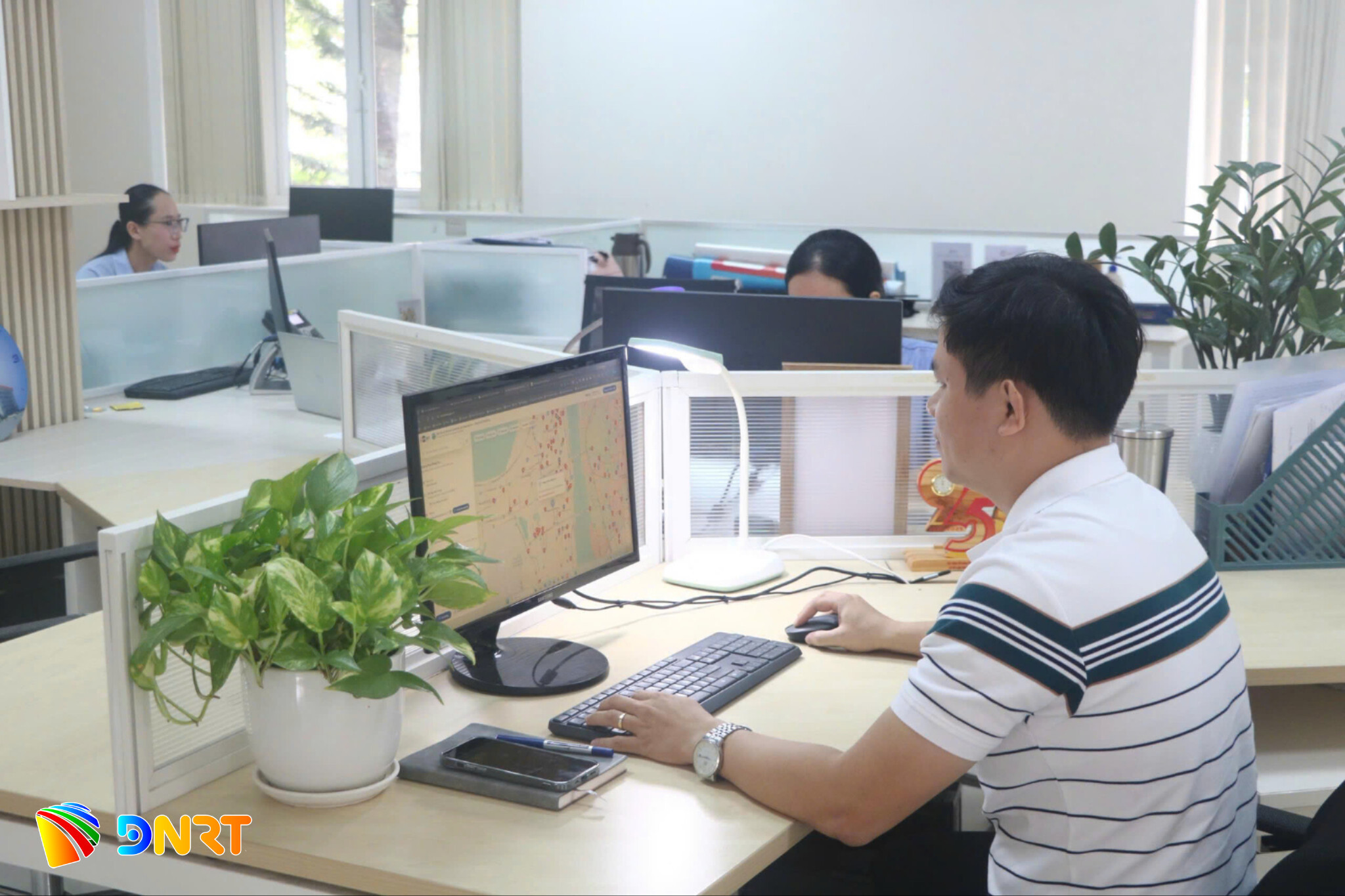 Hệ sinh thái số tên miền quốc gia