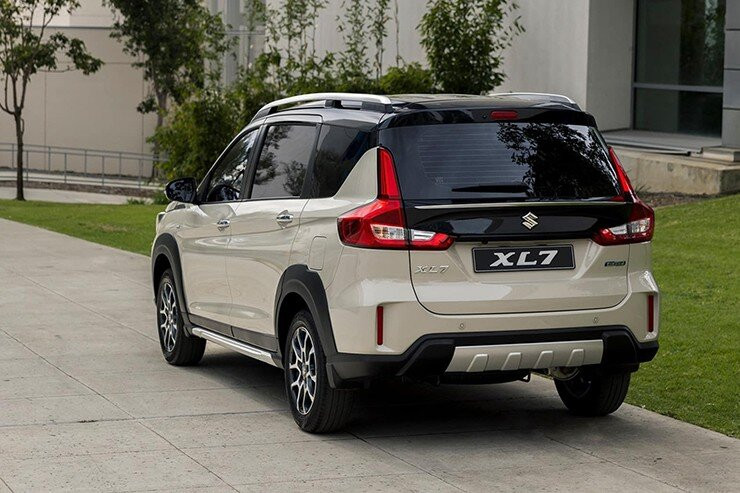 Thiết kế đuôi xe Suzuki XL7 Hybrid