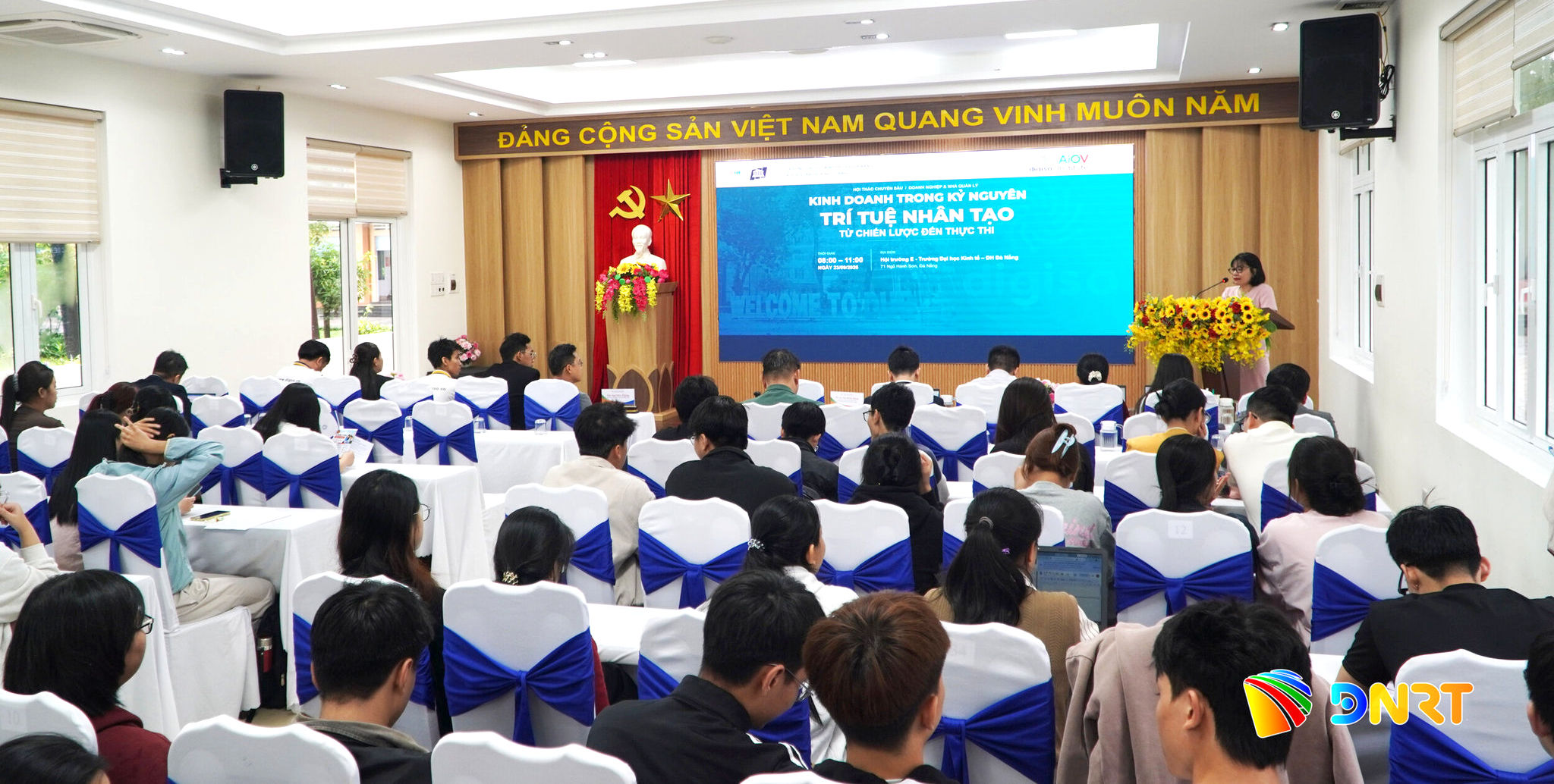 anh-10-hien-nay-co-rat-nhieu-chuong-trinh-ve-dao-tao-ai-cho-doanh-nghiep-de-chuan-hoa-ky-nang.jpg